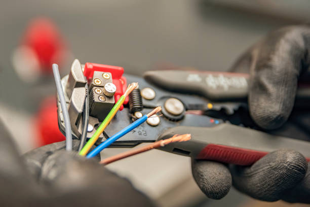 Best Electrical Outlet Repair  in Hazel Crest, IL